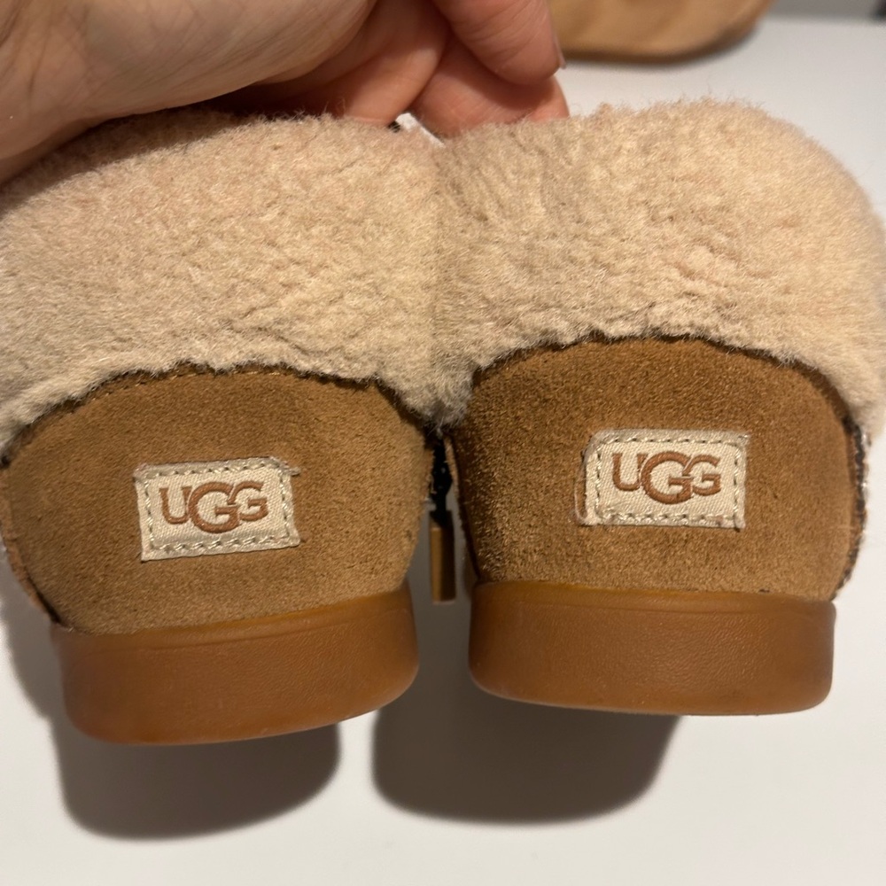 UGG Toddler Fur Lined Suede Boots | Brown | Approx US 10 | Insole 16 cm